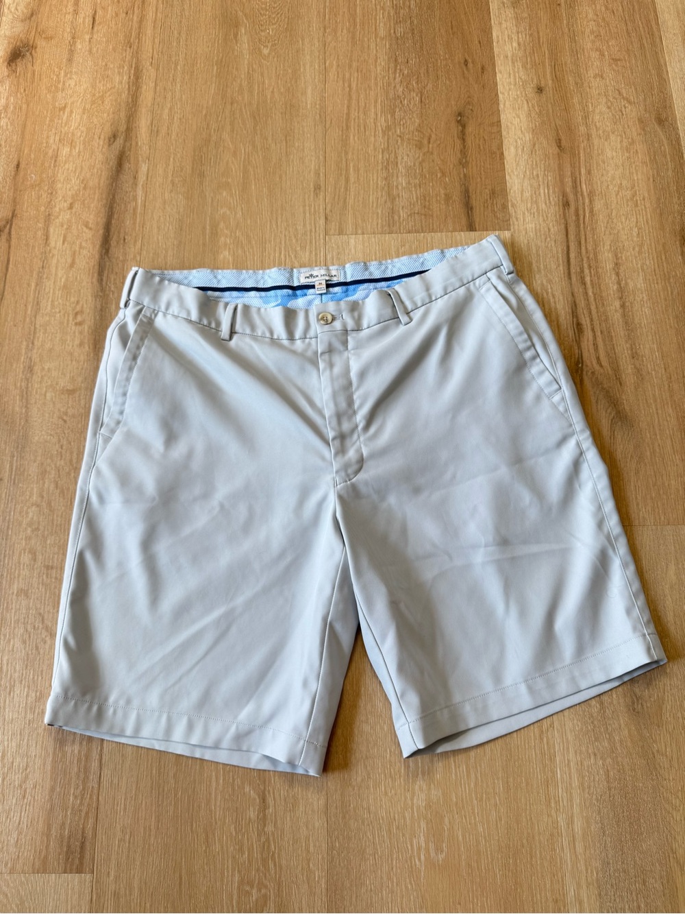 Peter Millar Light Gray Flat-Front Performance Shorts